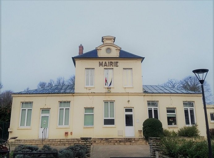 mairie de la queue lez yvelines